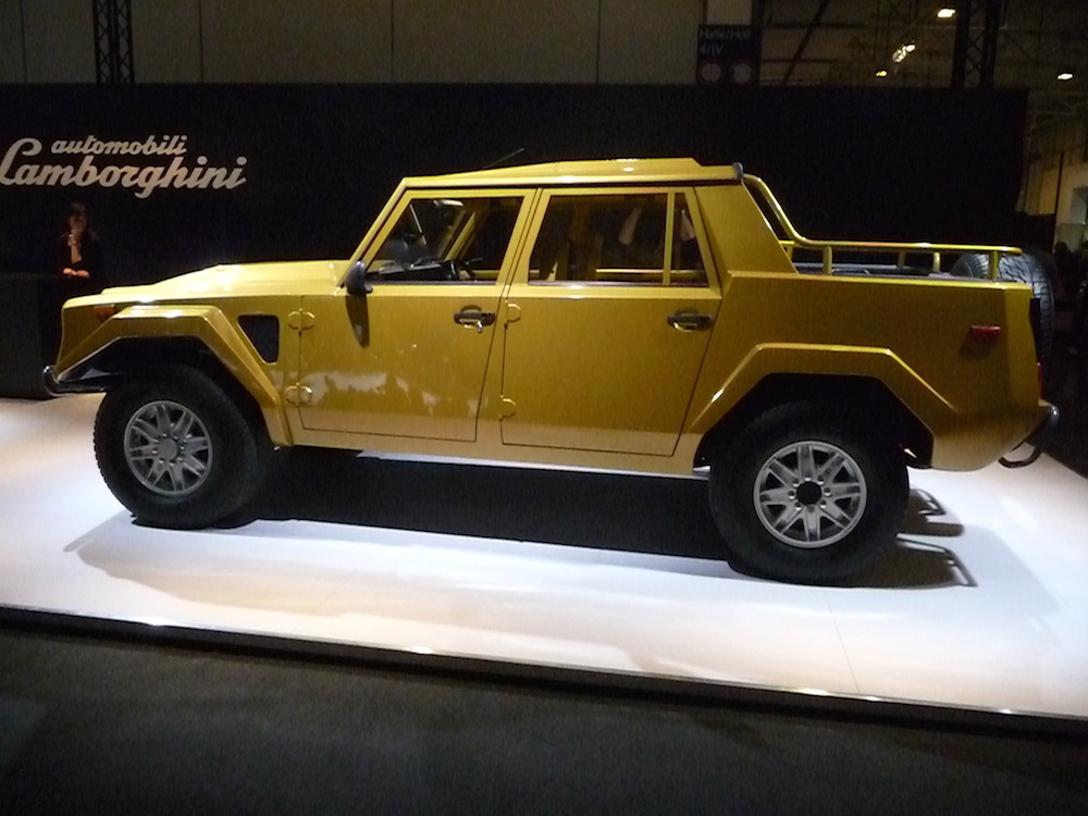 Lamborghini LM002 Seitenansicht