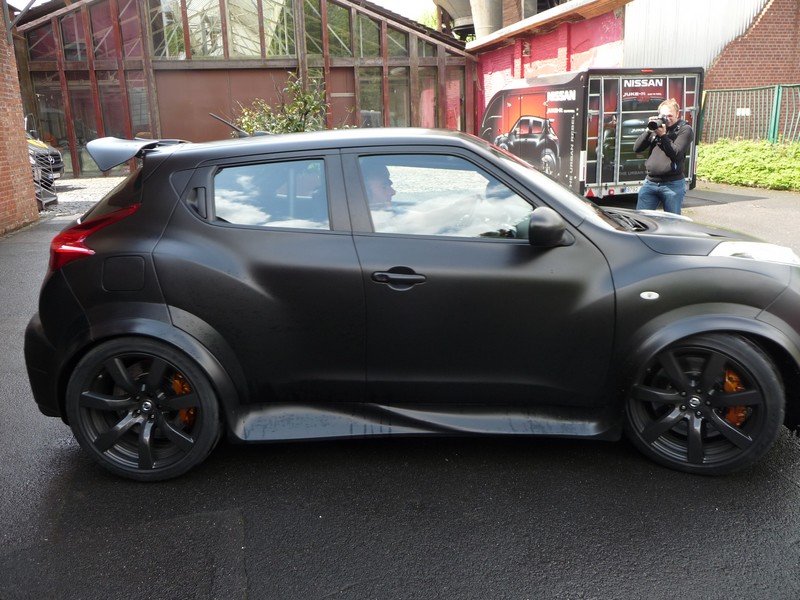 Nissan JUKE-R Seitenansicht