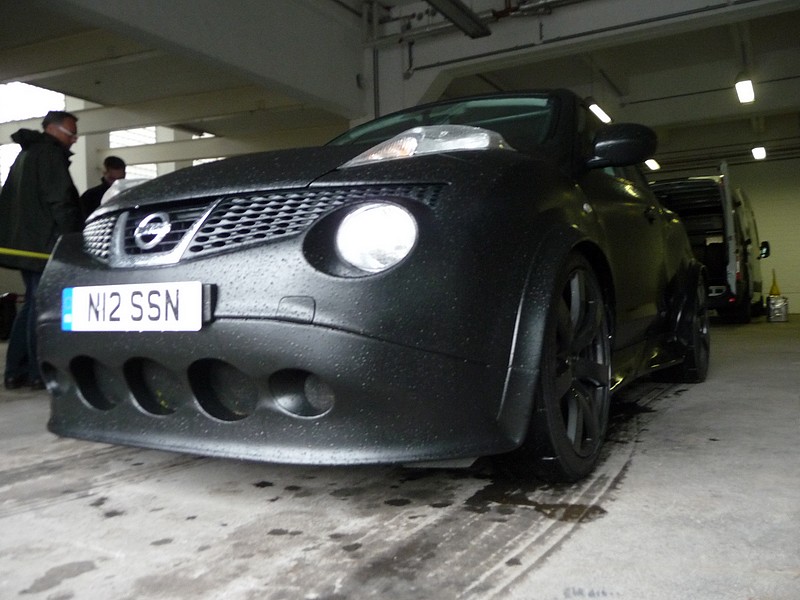 Nissan Juke-R Front tief